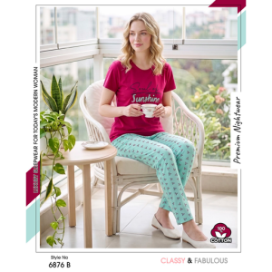 Trendy Ladies Red T-shirt - Teal Pajamas